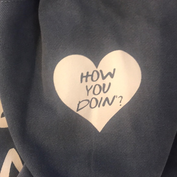 FRIENDS SWEATSHIRT - Picture 4 of 5